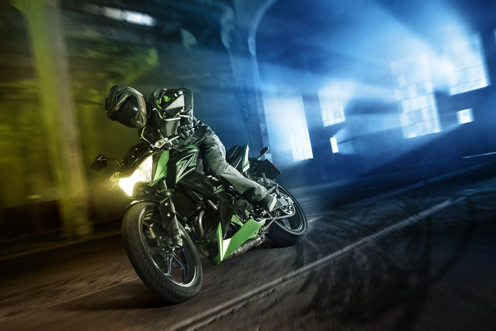 Kawasaki Z300 2015. Fotos
