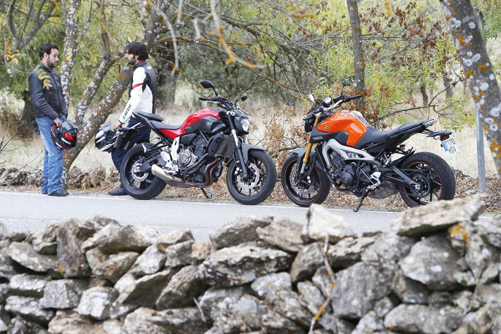 Comparativa Yamaha MT-09 y Yamaha MT-07. Galería