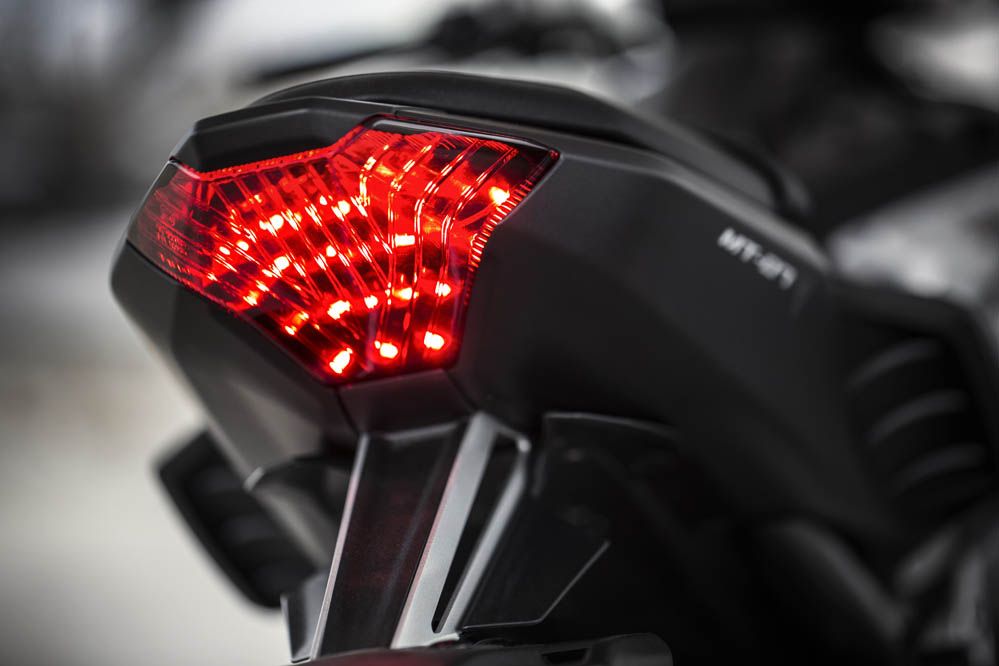 Comparativa Yamaha MT-09 y Yamaha MT-07. Galería
