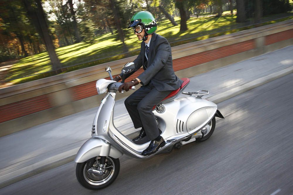 Prueba de la Vespa 946. Galería