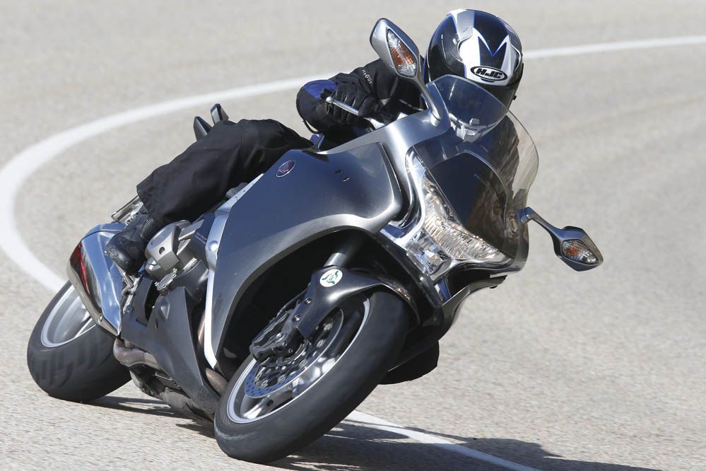 Comparativa Honda Crosstourer- Honda VFR1200F. Galería