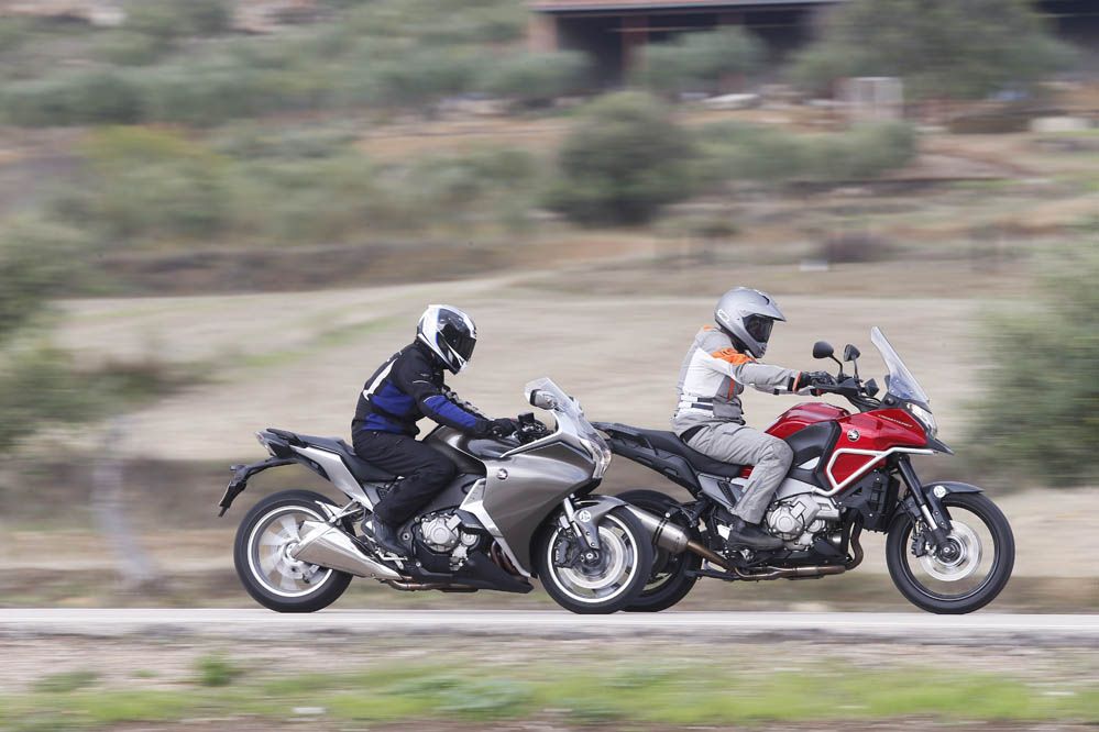 Comparativa Honda Crosstourer- Honda VFR1200F. Galería