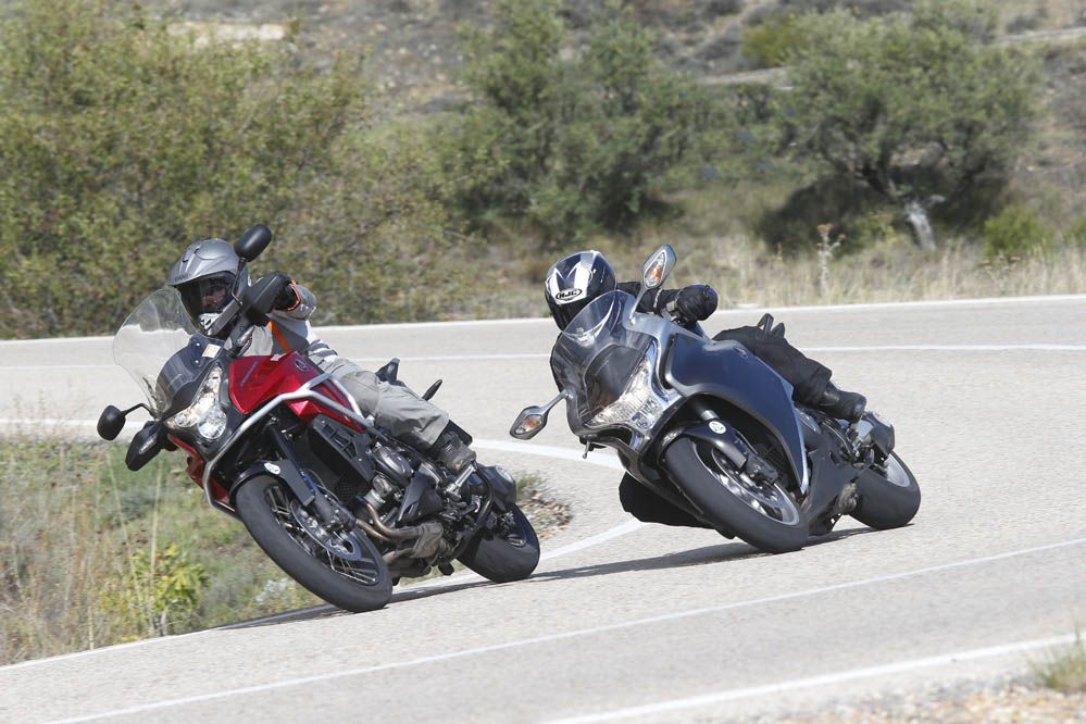 Comparativa Honda Crosstourer- Honda VFR1200F. Galería
