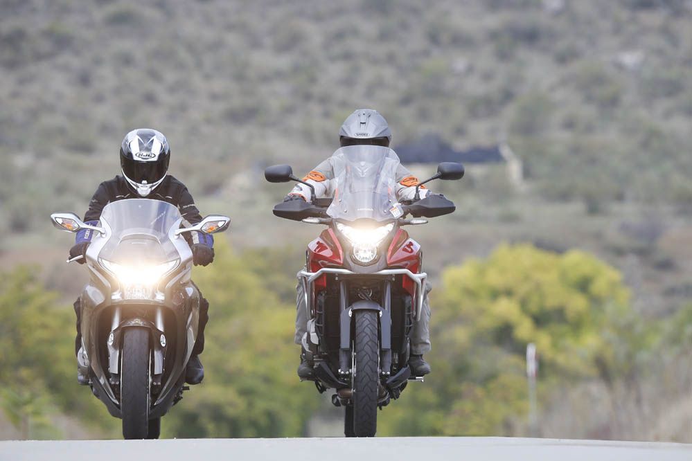 Comparativa Honda Crosstourer- Honda VFR1200F. Galería