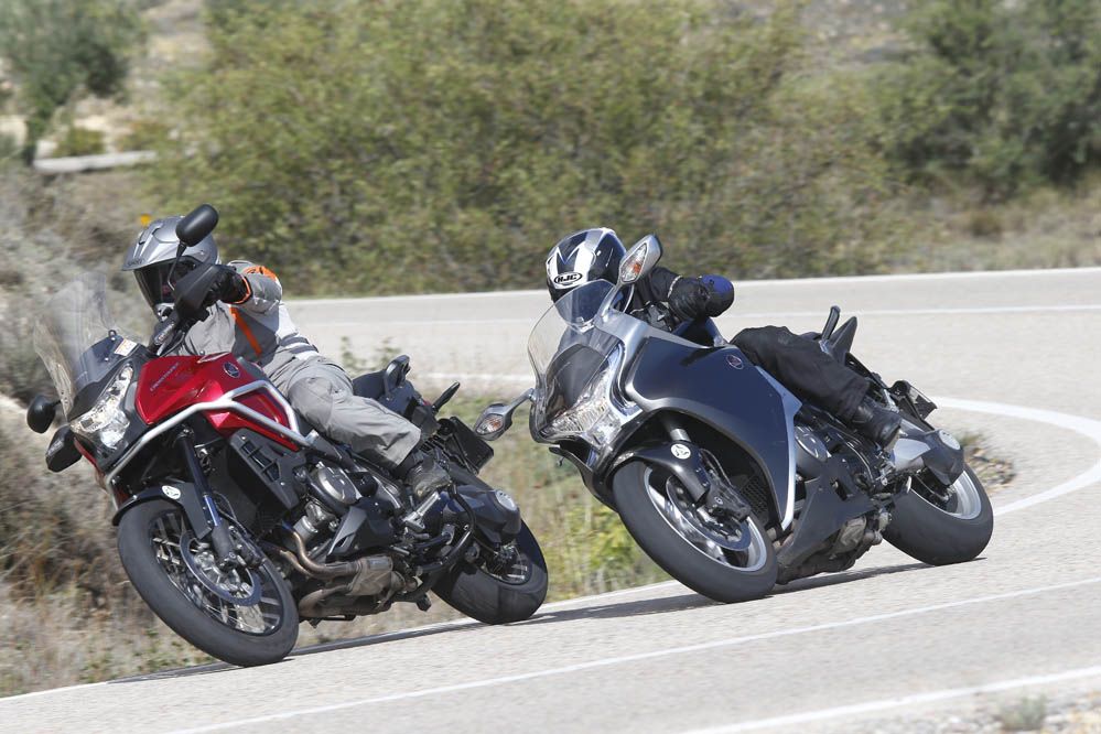 Comparativa Honda Crosstourer- Honda VFR1200F. Galería