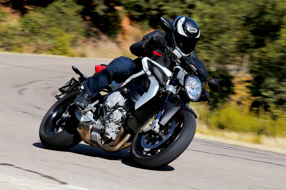 Comparativa MV Agusta Brutale-Yamaha MT-09. Galeria