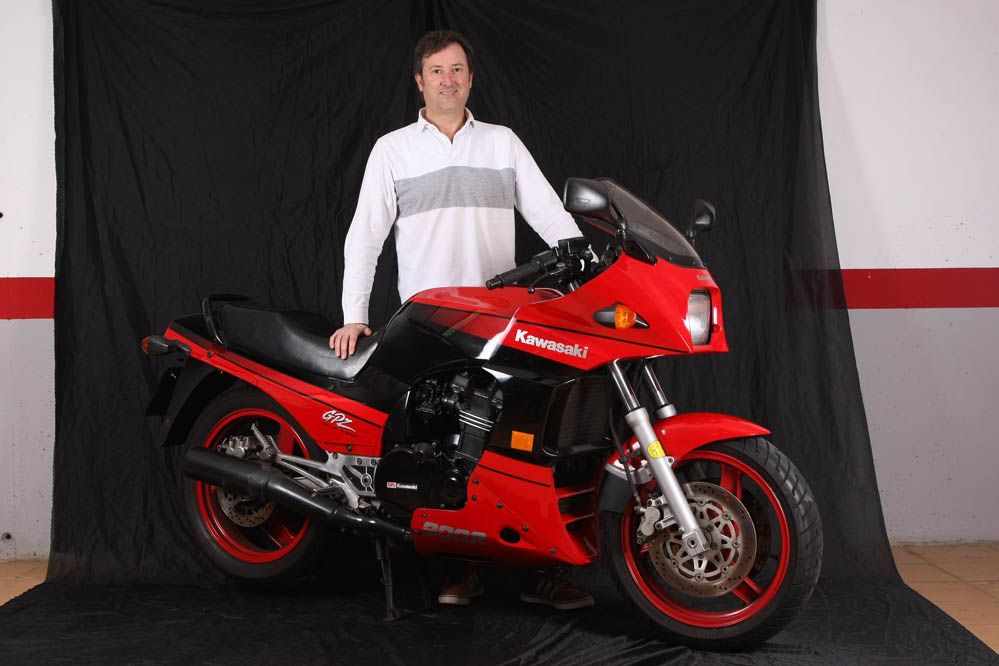 Moto clásica: Kawasaki GPZ900R. Galería