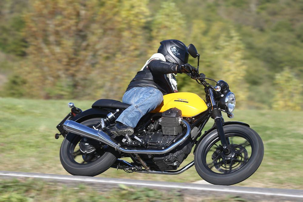 Prueba Moto Guzzi V7 II. Imágenes