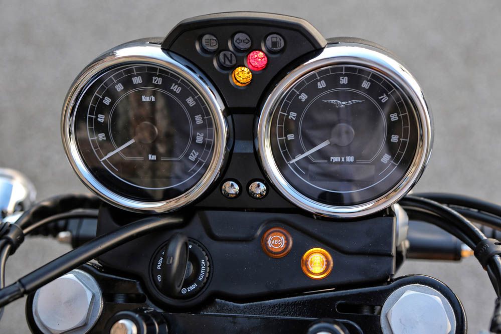 Prueba Moto Guzzi V7 II. Imágenes