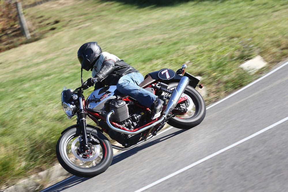 Prueba Moto Guzzi V7 II. Imágenes