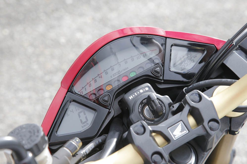 Yamaha YZF-R1/M- Galería
