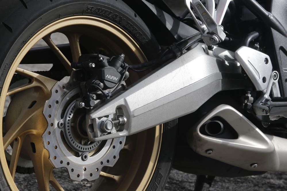 Yamaha YZF-R1/M- Galería