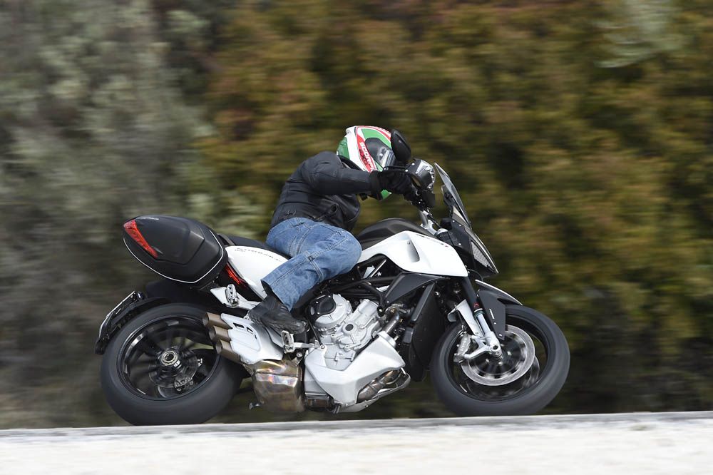 Prueba de la MV Agusta Stradale. Galería