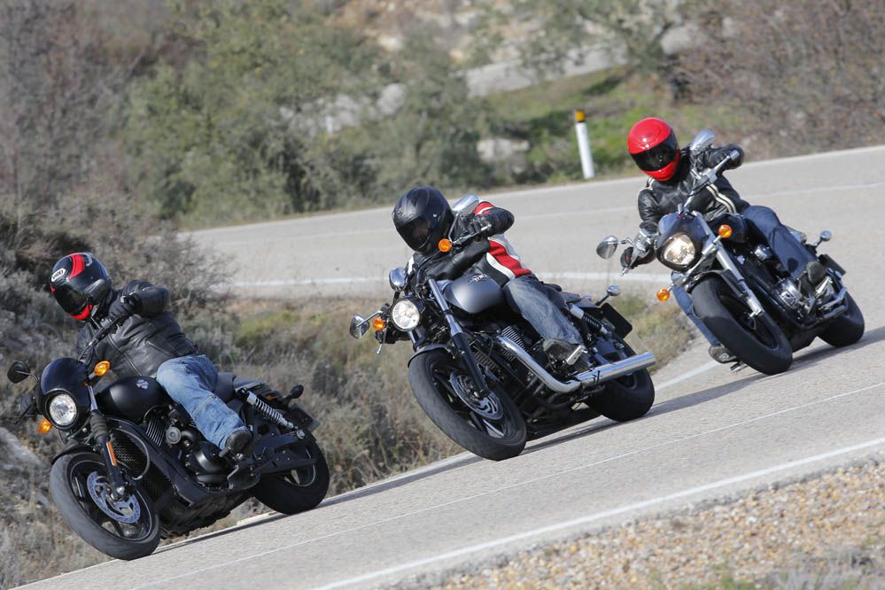 Comparativa Harley-Davidson Street XG750, la Suzuki Intruder M800 y la Triumph Speedmaster. Galería