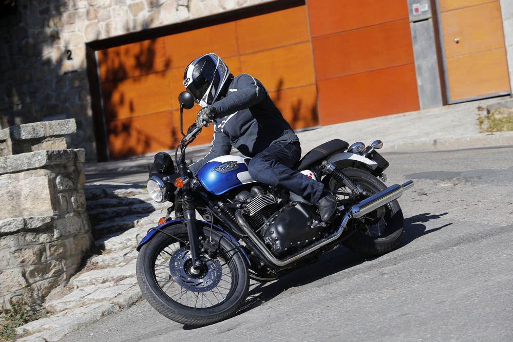 Prueba de la Triumph Bonneville T214. Galería