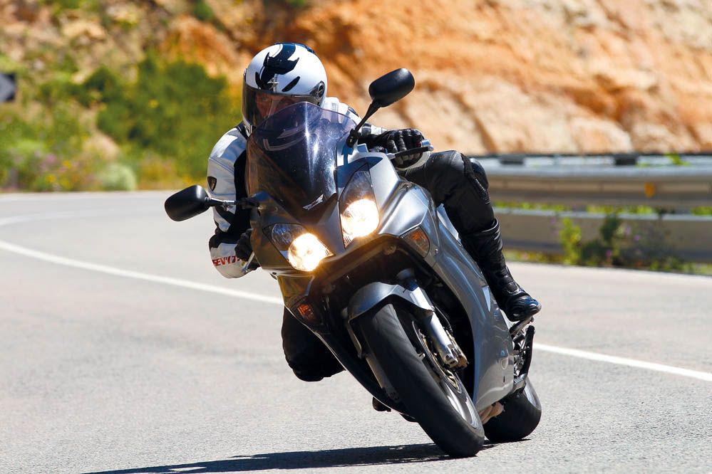 Objetivo 100.000: Honda VFR800 V-Tech. Galería