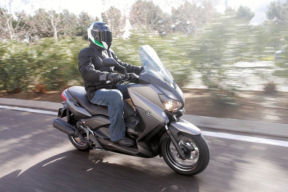 Comparativa maxiscooter 125: Suzuki, KYMCO, Yamaha. Galería