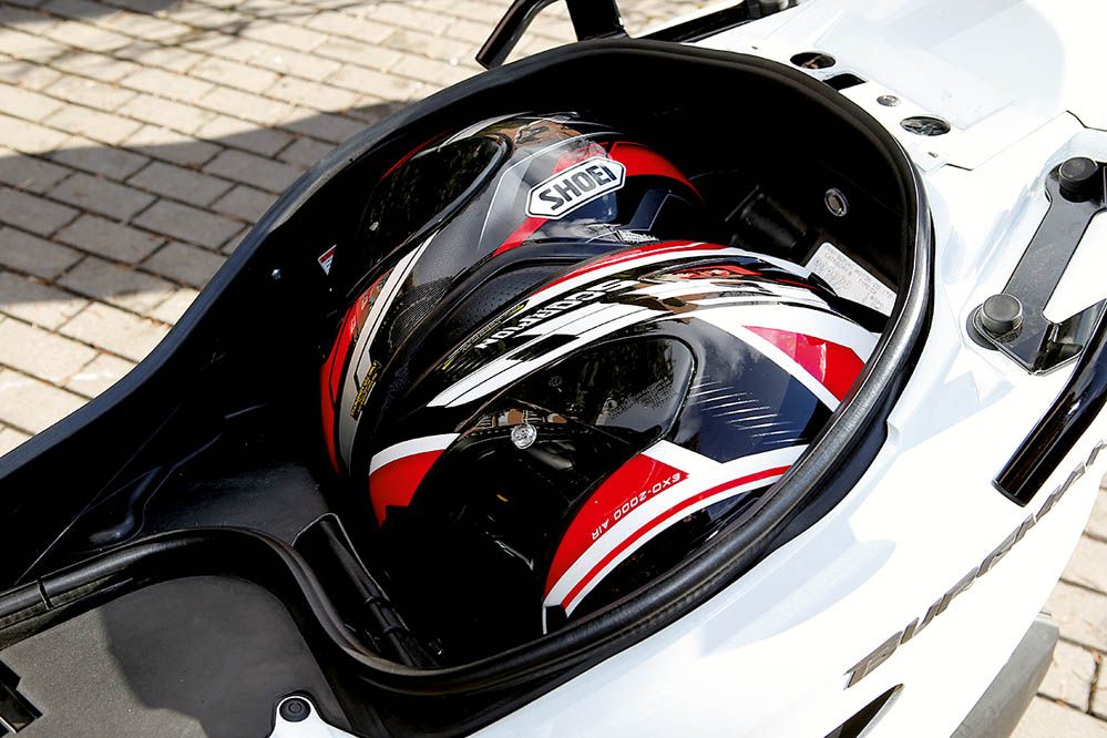Comparativa maxiscooter 125: Suzuki, KYMCO, Yamaha. Galería