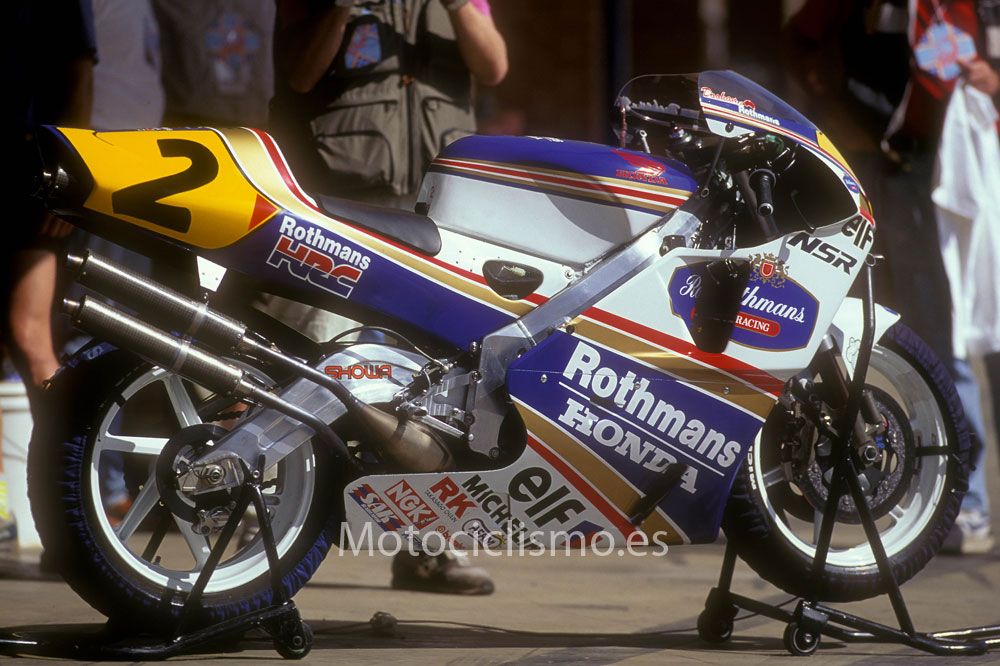 Fotos de Mick Doohan y su Honda 500 1992