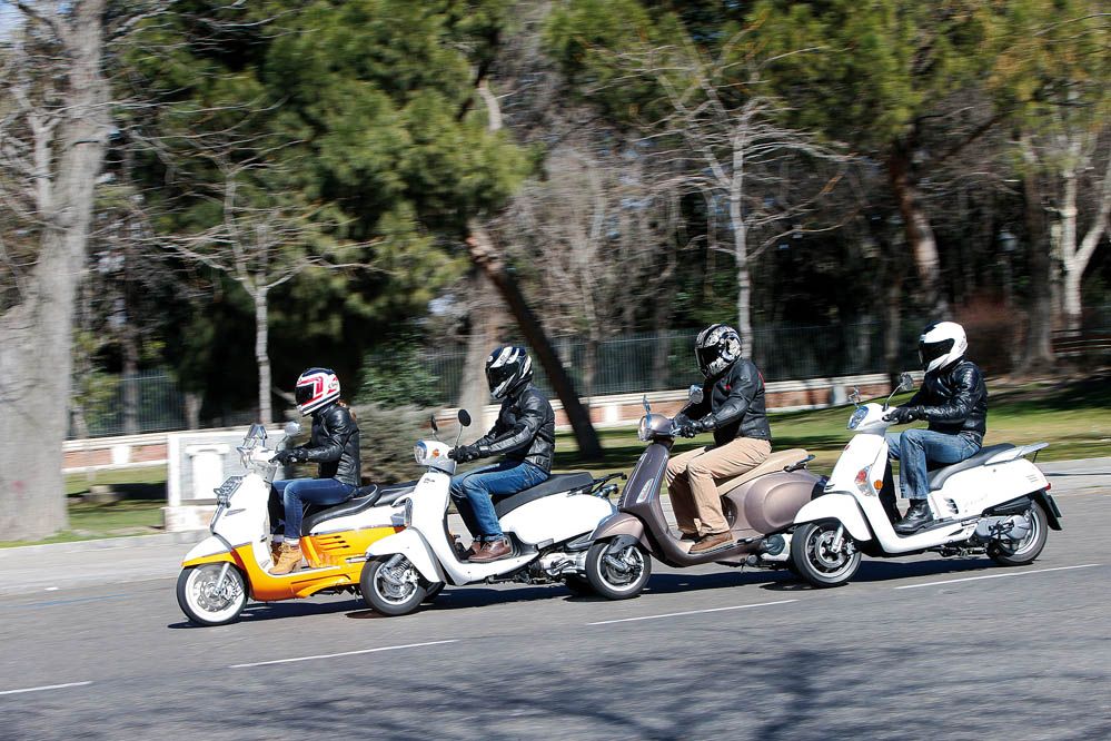 Comparativa Scooter Vintage 125: Daelim, KYMCO, Peugeot y Vespa.Galería
