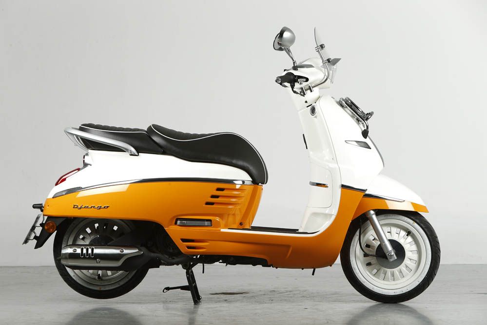 Comparativa Scooter Vintage 125: Daelim, KYMCO, Peugeot y Vespa.Galería