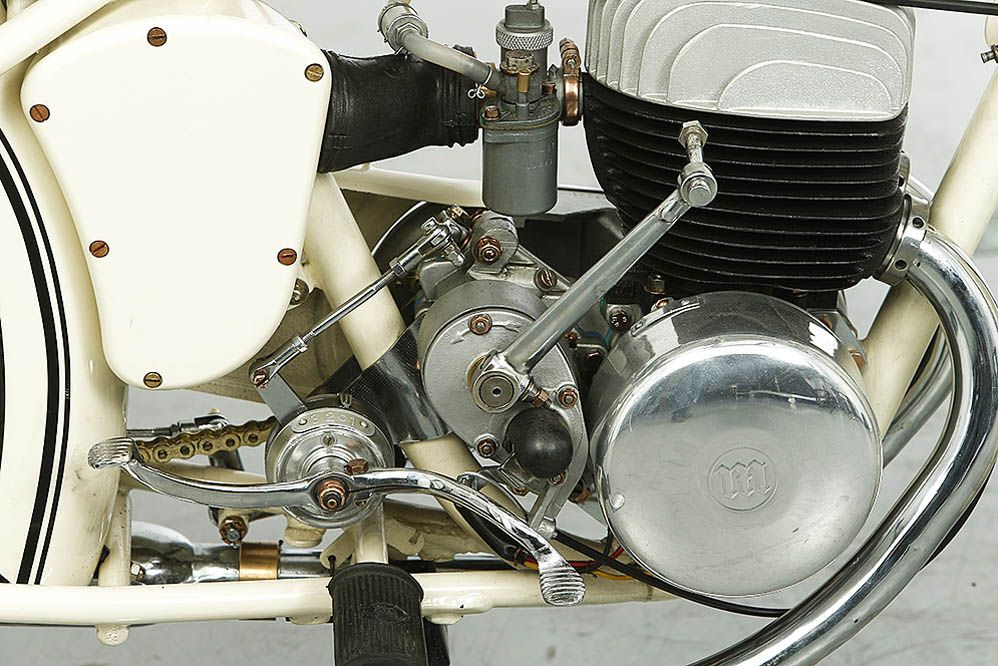 Moto Clásica: Montesa Brío 81. Galería