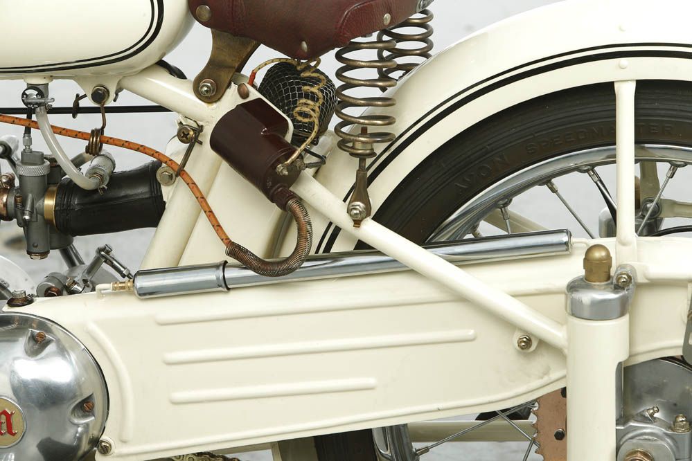 Moto Clásica: Montesa Brío 81. Galería