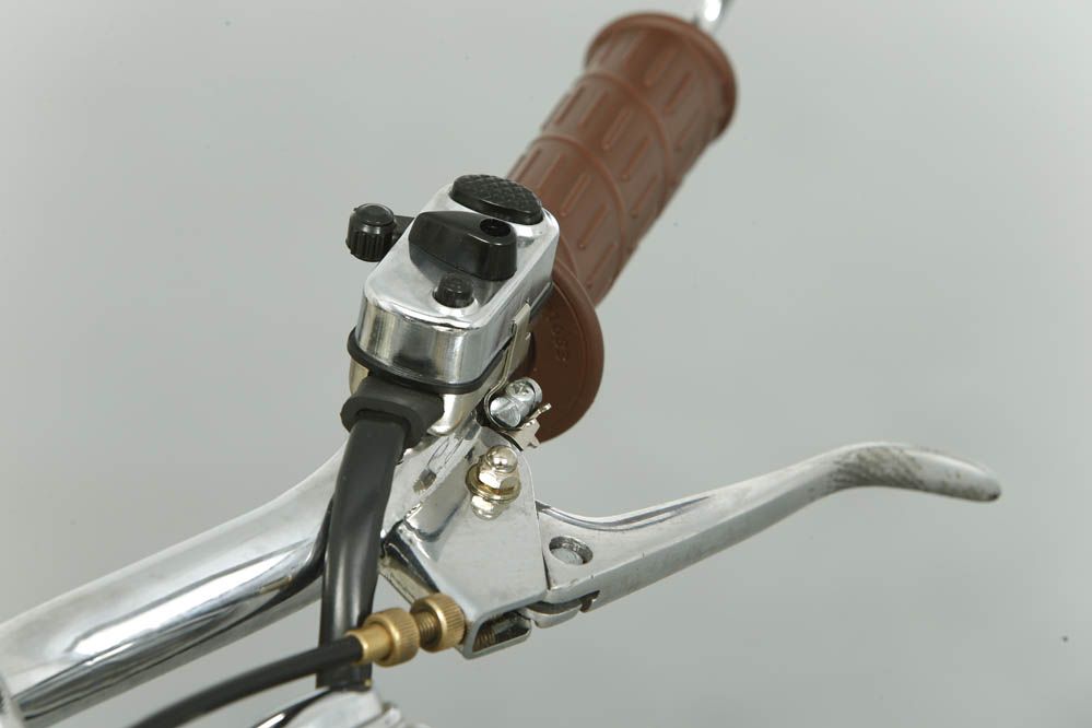 Moto Clásica: Montesa Brío 81. Galería