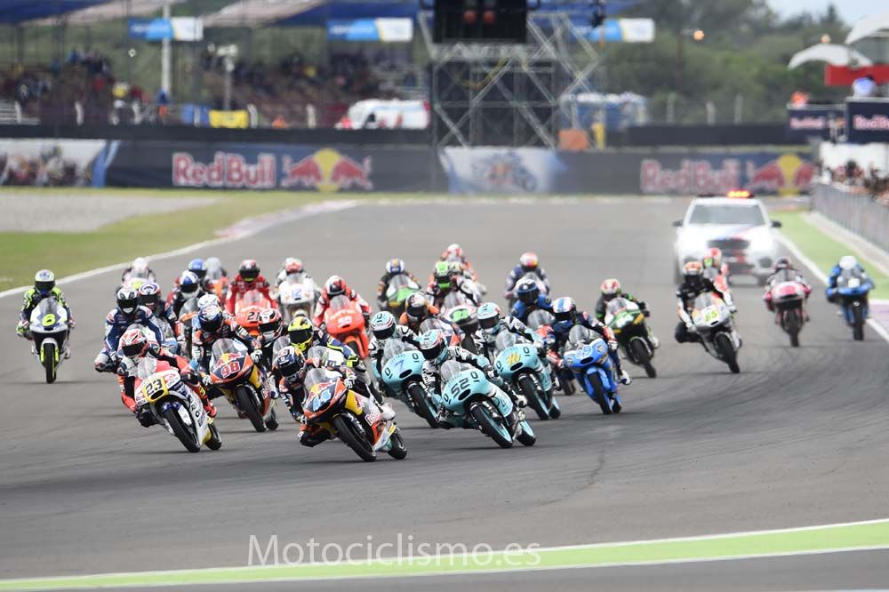 La carrera de Moto3 de Argentina en fotos