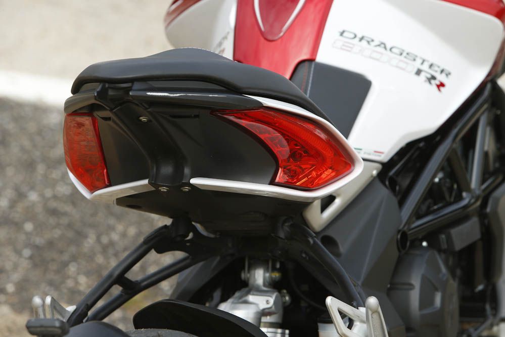 Prueba de la MV Agusta Brutale 800 Dragster RR. Galería