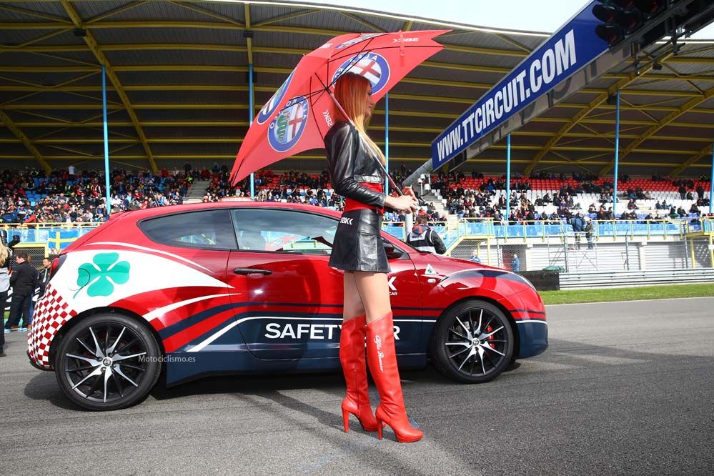 Las chicas de las SBK en Assen