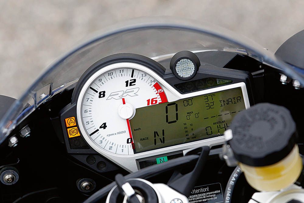 Comparativa Superbike: BMW S 1000 RR, Ducati 1299 Panigale S y Yamaha YZF-1. Galería
