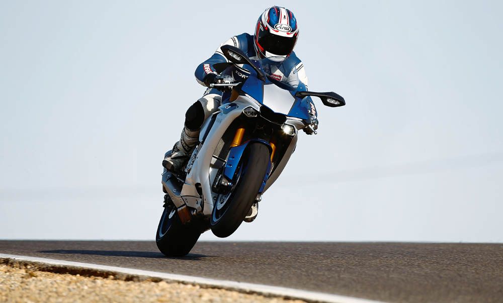 Comparativa Superbike: BMW S 1000 RR, Ducati 1299 Panigale S y Yamaha YZF-1. Galería
