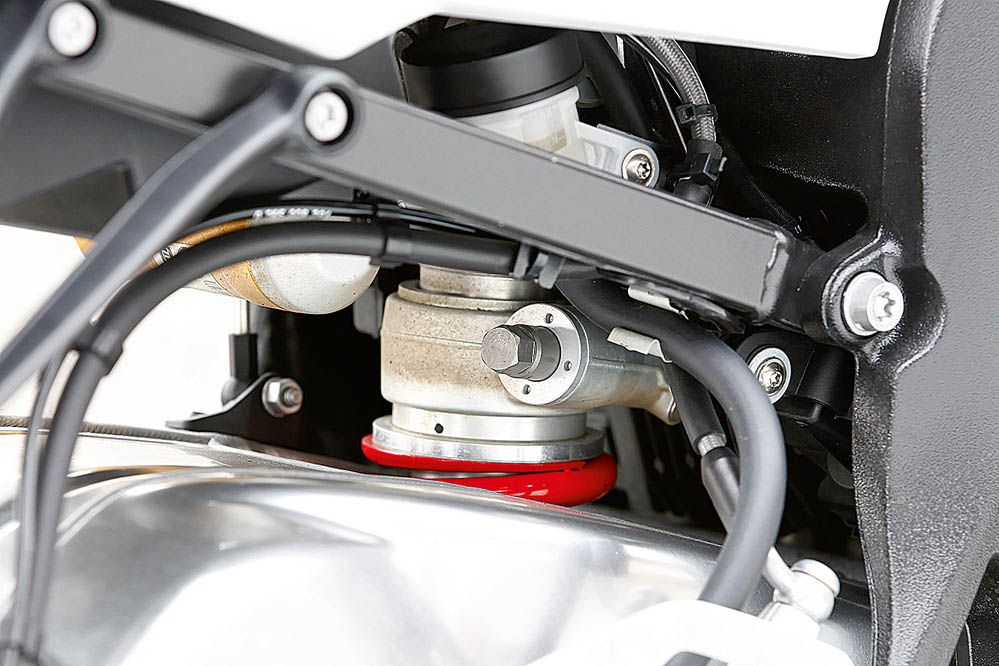 Comparativa Superbike: BMW S 1000 RR, Ducati 1299 Panigale S y Yamaha YZF-1. Galería