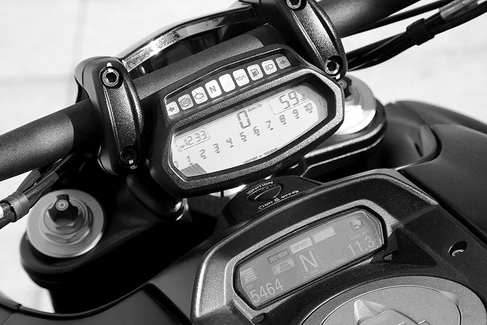 Comparativa Muscle Bikes: Ducati Diavel, Honda Gold Wing F6C y Yamaha V-Max. Galería