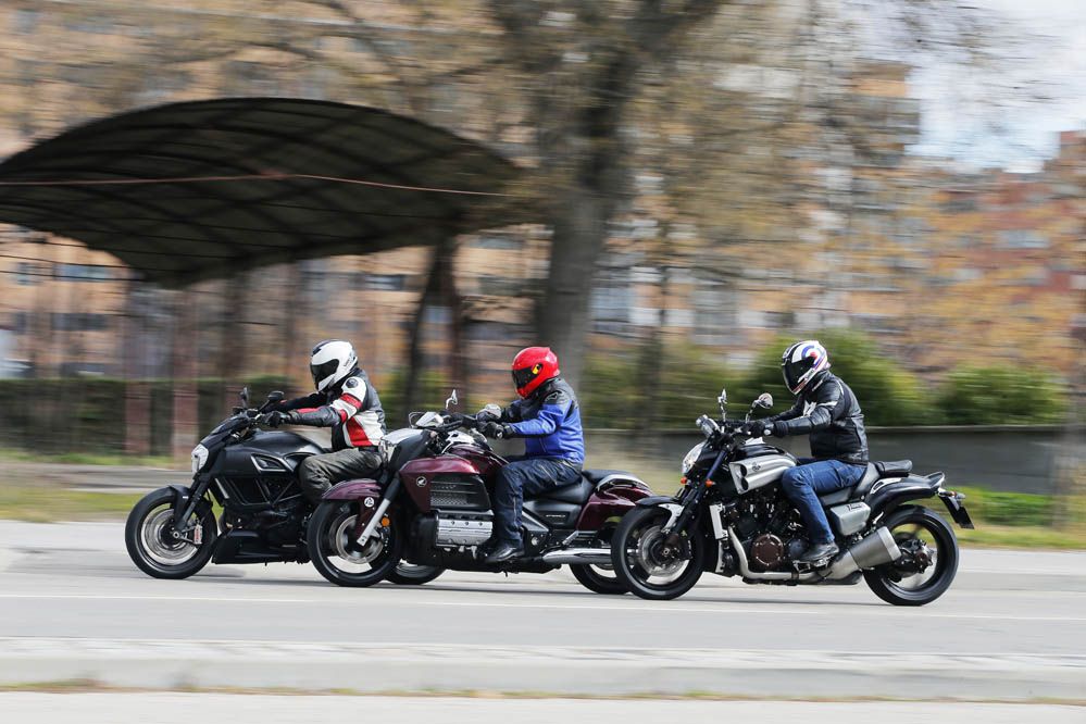 Comparativa Muscle Bikes: Ducati Diavel, Honda Gold Wing F6C y Yamaha V-Max. Galería