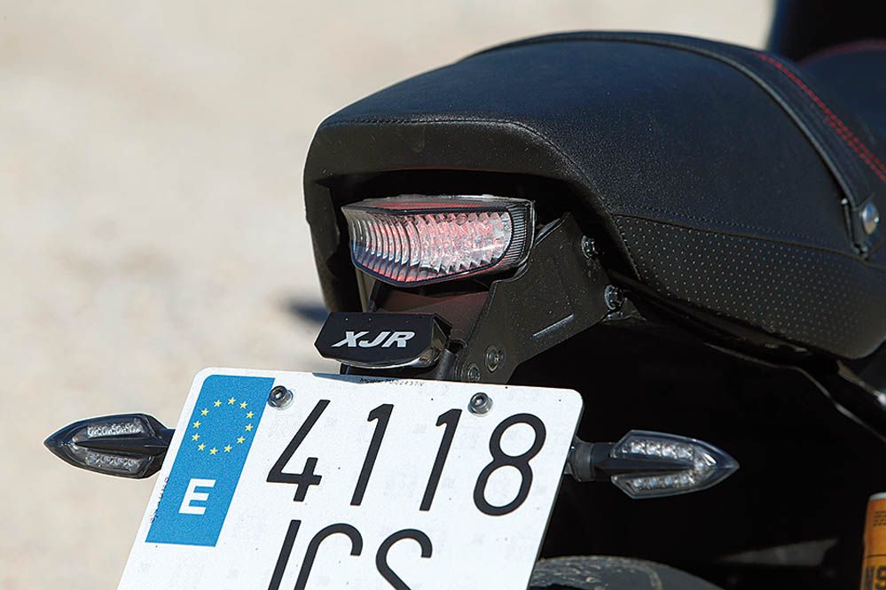 Comparativa Honda CB1100EX-Yamaha XJR1300. Galería