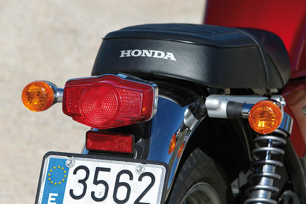 Comparativa Honda CB1100EX-Yamaha XJR1300. Galería