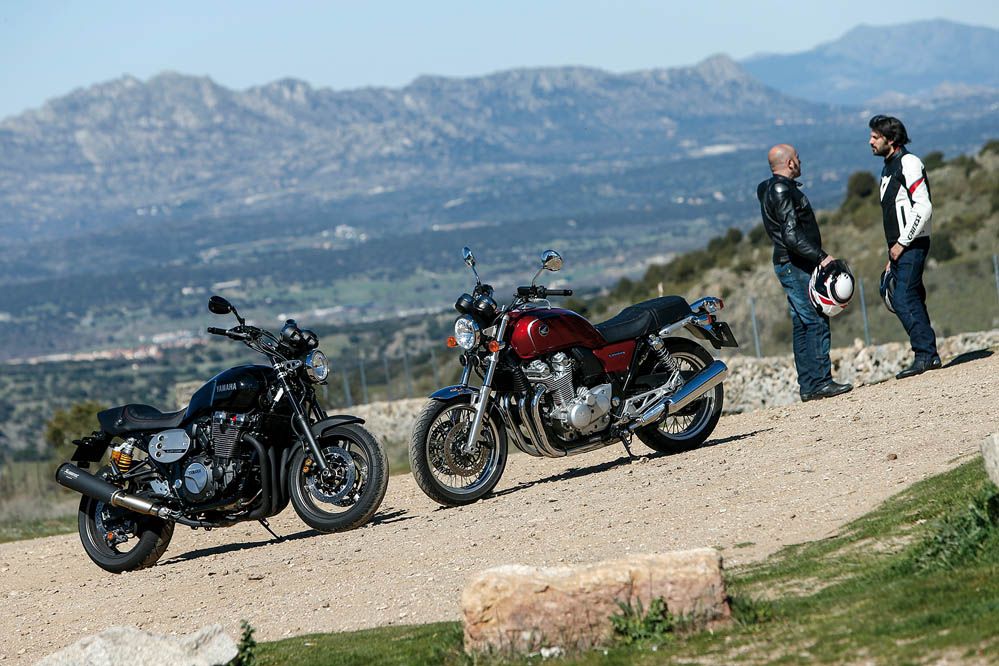 Comparativa Honda CB1100EX-Yamaha XJR1300. Galería