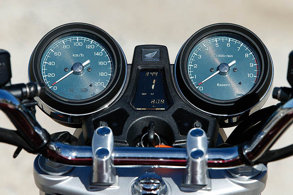 Comparativa Honda CB1100EX-Yamaha XJR1300. Galería