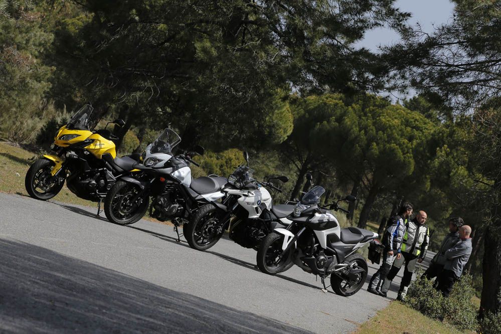Comparativa Trail: BMW F 700 GS, Honda NC750X DCT, Kawasaki Versys 650 Tourer Plus y Suzuki V-Strom 650XT. Galería