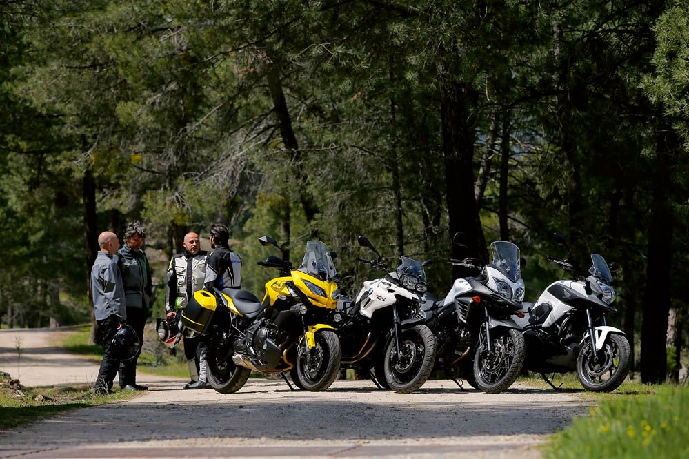 Comparativa Trail: BMW F 700 GS, Honda NC750X DCT, Kawasaki Versys 650 Tourer Plus y Suzuki V-Strom 650XT. Galería