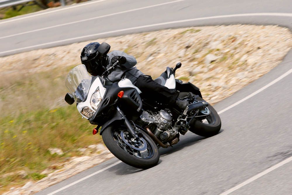 Comparativa Trail: BMW F 700 GS, Honda NC750X DCT, Kawasaki Versys 650 Tourer Plus y Suzuki V-Strom 650XT. Galería