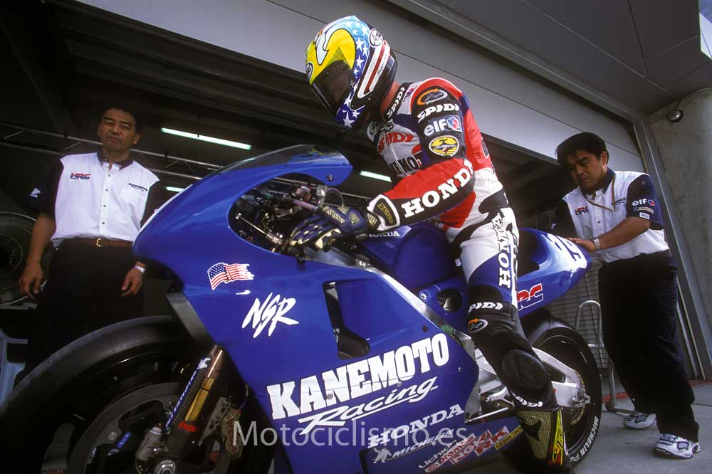 Motos de 500 y MotoGP sin patrocinador