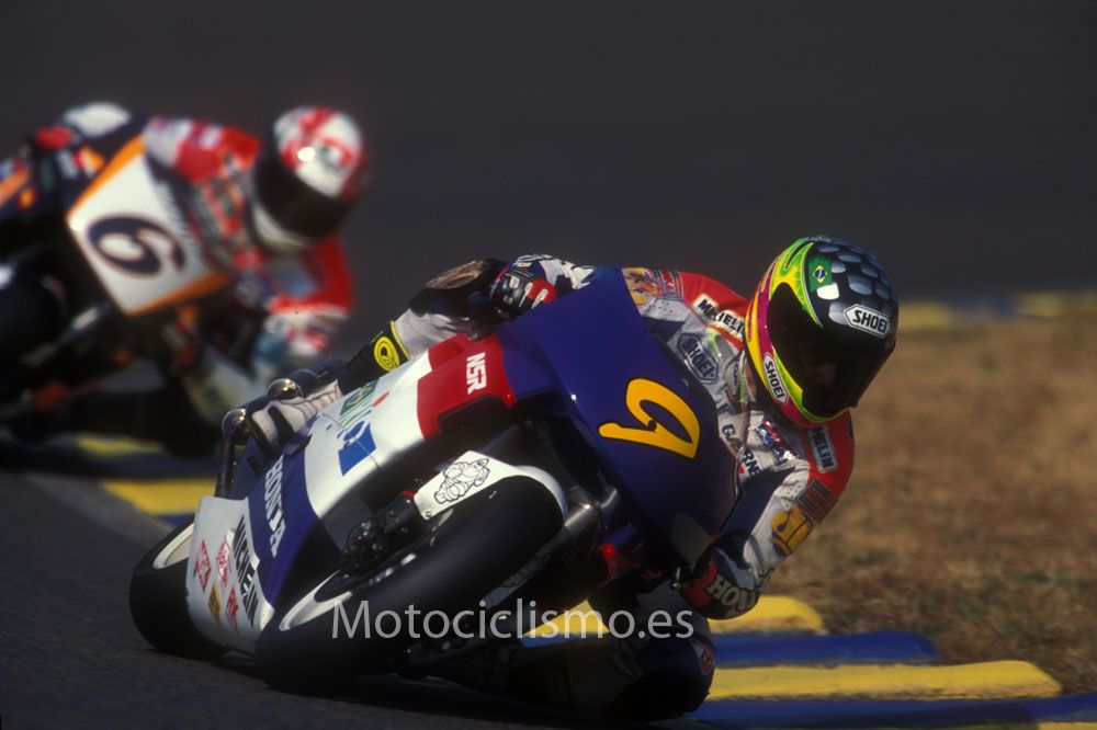 Motos de 500 y MotoGP sin patrocinador