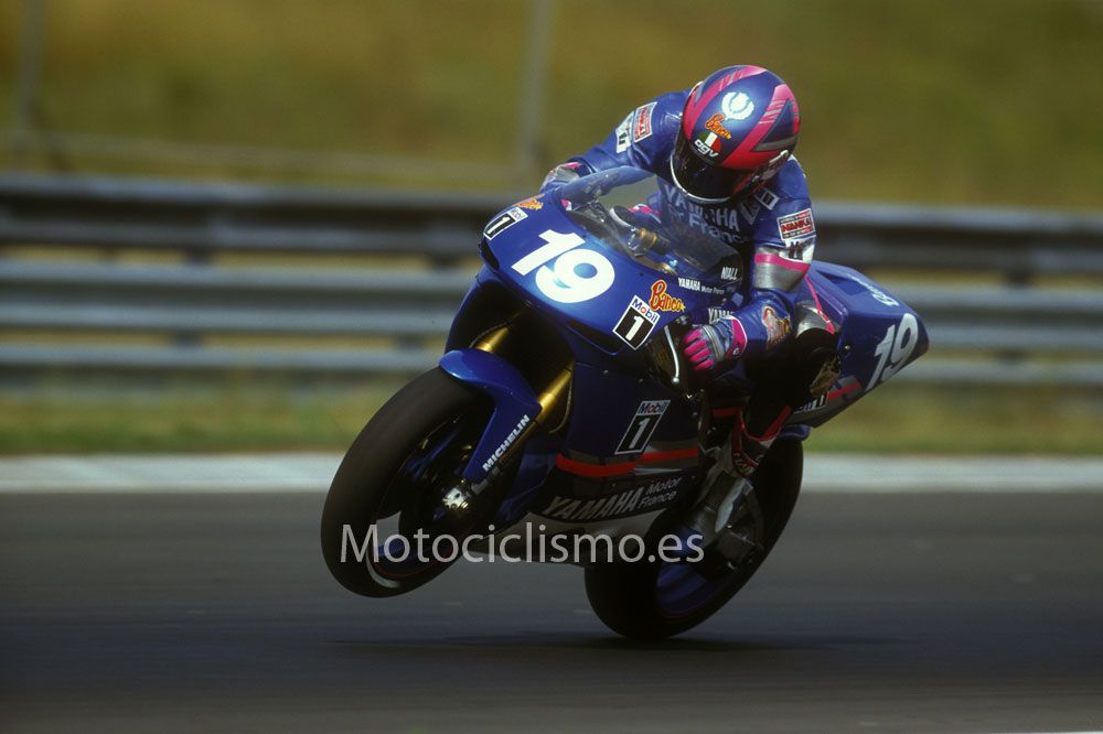 Motos de 500 y MotoGP sin patrocinador