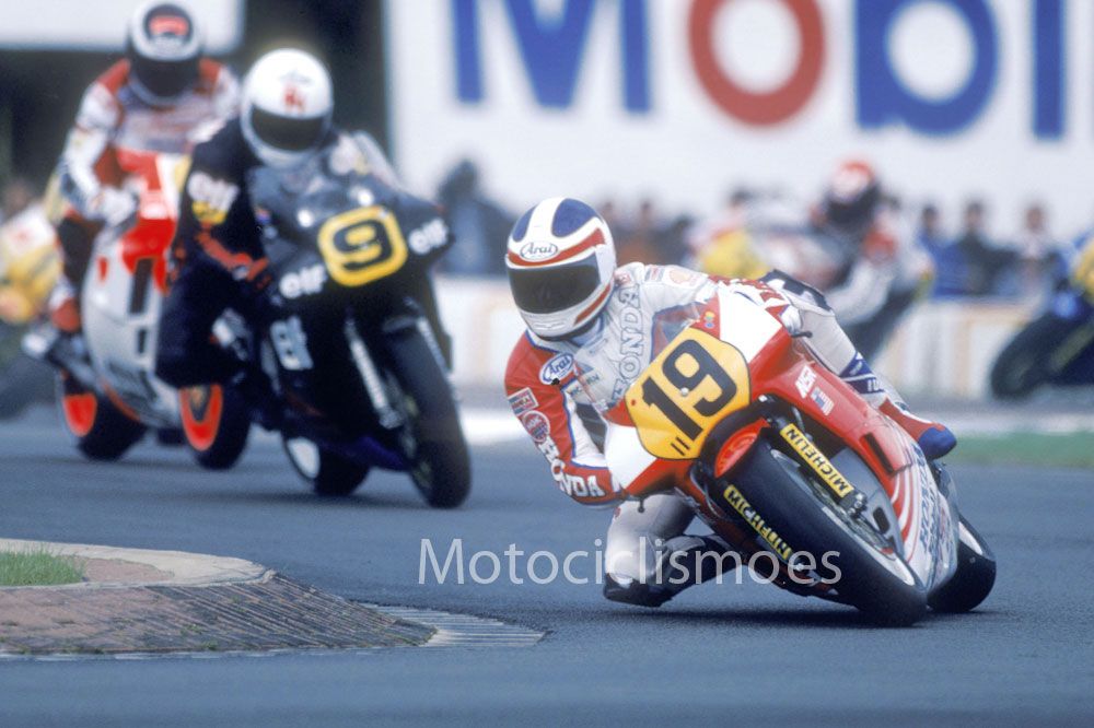 Motos de 500 y MotoGP sin patrocinador