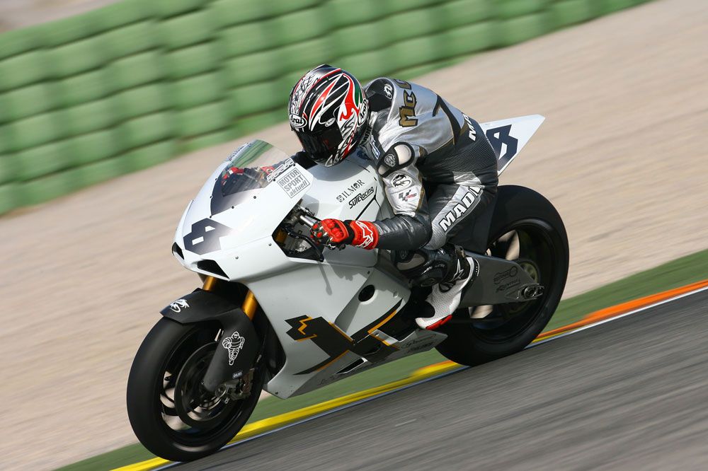 Motos de 500 y MotoGP sin patrocinador