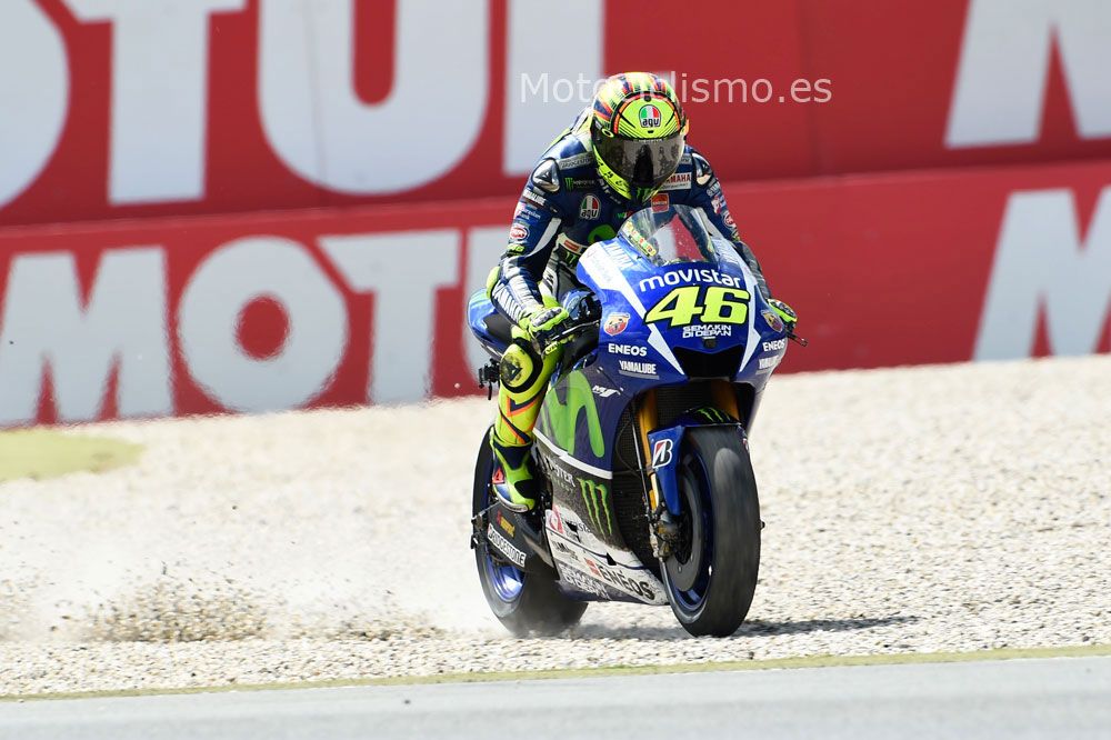 Fotos: Rossi y Márquez, en la última chicane de Assen