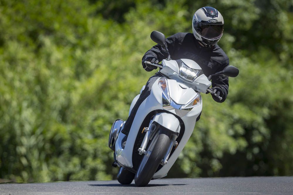 Honda Scoopy 300 2015. Galería
